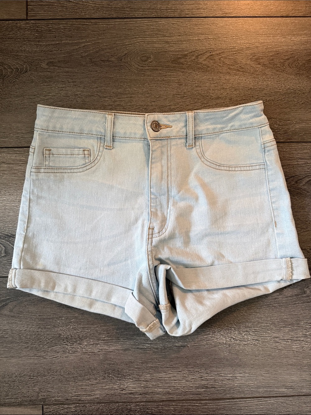 Forever 21 Light Wash Rolled-Hem Denim Shorts